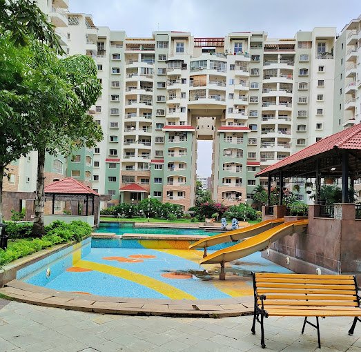 Springfield Apartments – Elegant Living in a Prime Location