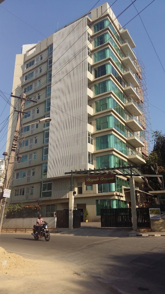Brigade Crescent